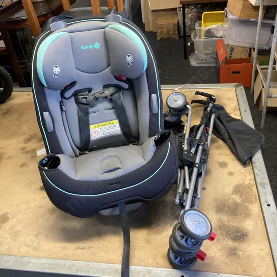 Safety 1st Childs Car Seat With Stroller